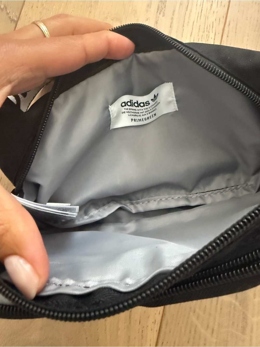 adidas Originals adicolor bumbag in black with branded strap - Picture 7 of 9